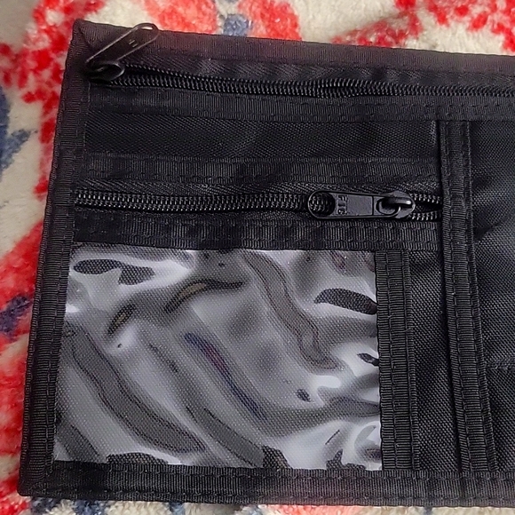 Nissan insurance wallet color black - Picture 3 of 4
